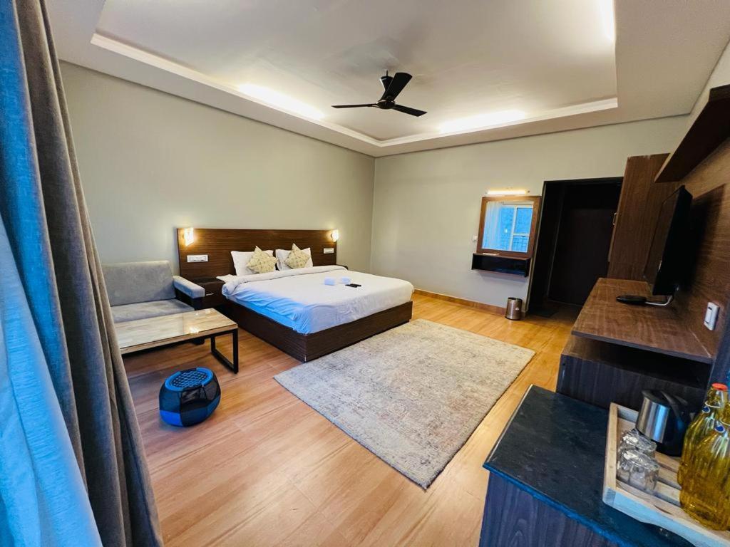 מלון מוקטשוואר The Foresta By Orchid Hospitality & Holidays מראה חיצוני תמונה