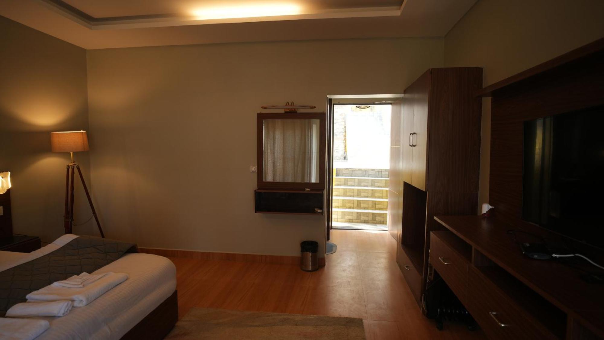 מלון מוקטשוואר The Foresta By Orchid Hospitality & Holidays מראה חיצוני תמונה